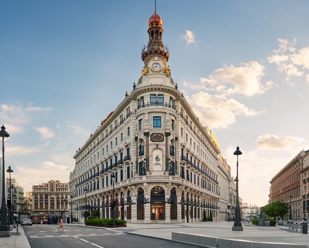 Four Seasons Madrid Exterior Dayshot